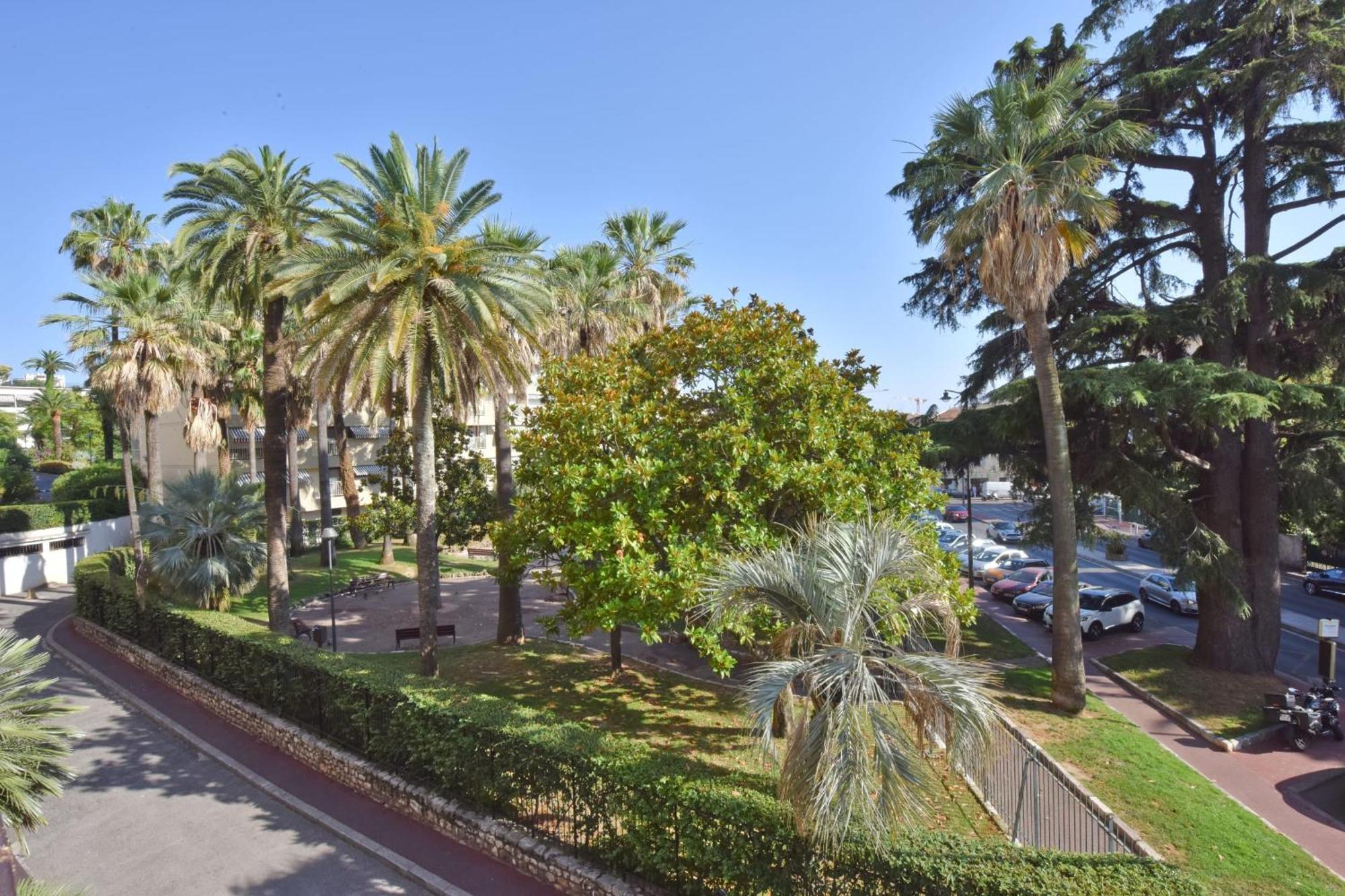 Cannes - 2-Br Flat 15-Min Walk To The Beaches Exterior foto
